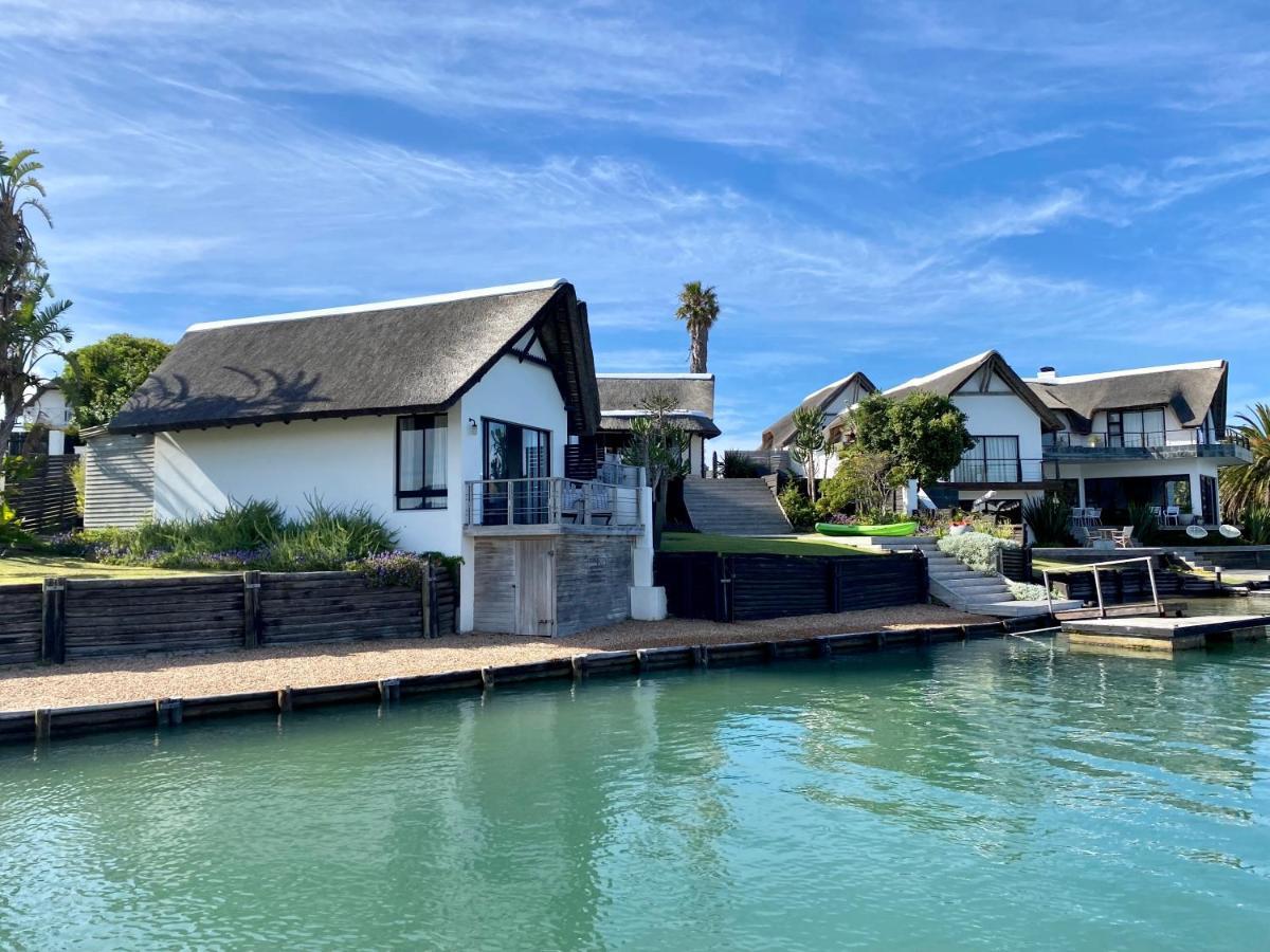 Canal Guest House - Waterfront Boutique Bed & Breakfast - Solar Power St. Francis Bay Exterior foto