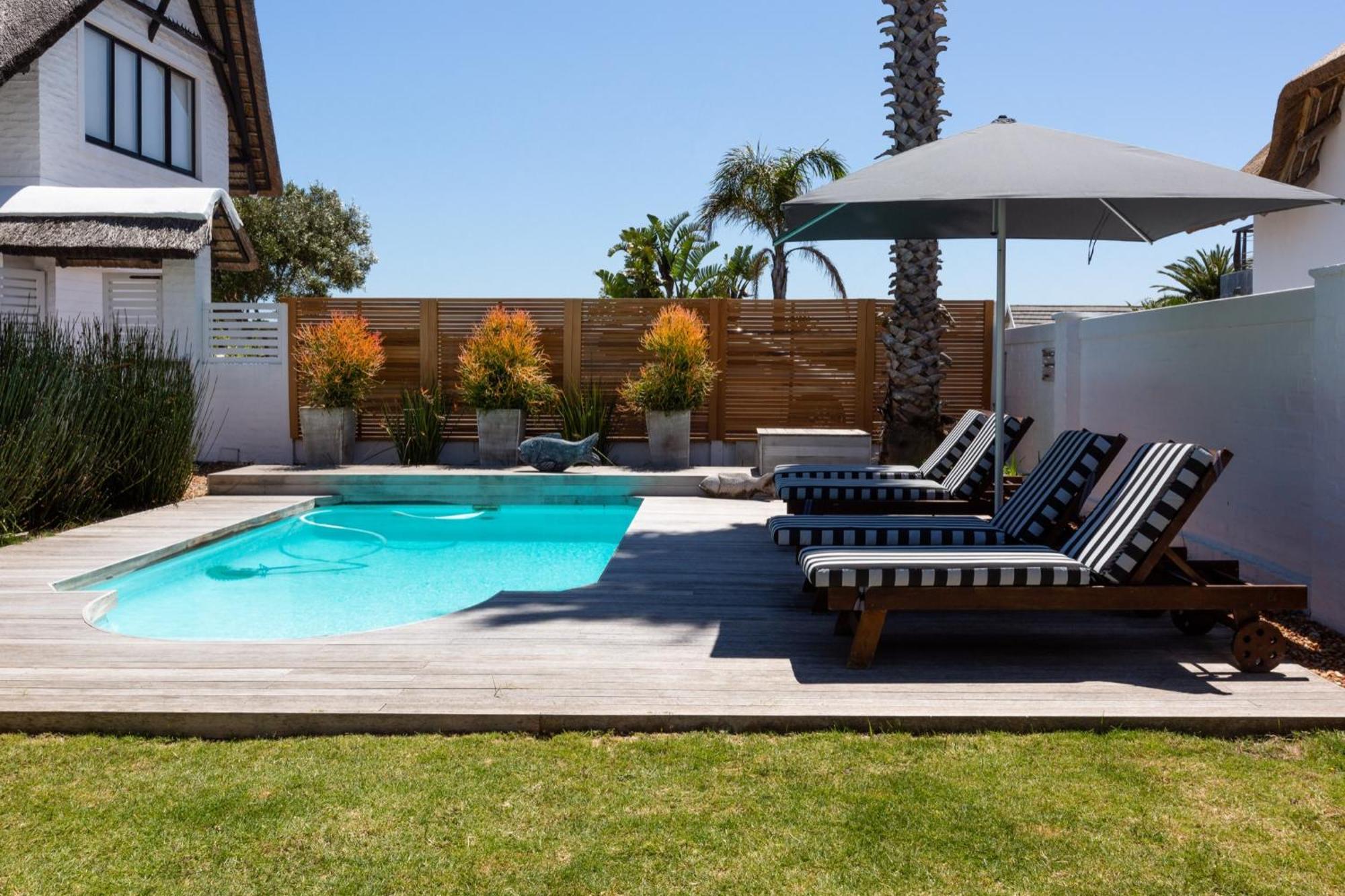 Canal Guest House - Waterfront Boutique Bed & Breakfast - Solar Power St. Francis Bay Exterior foto