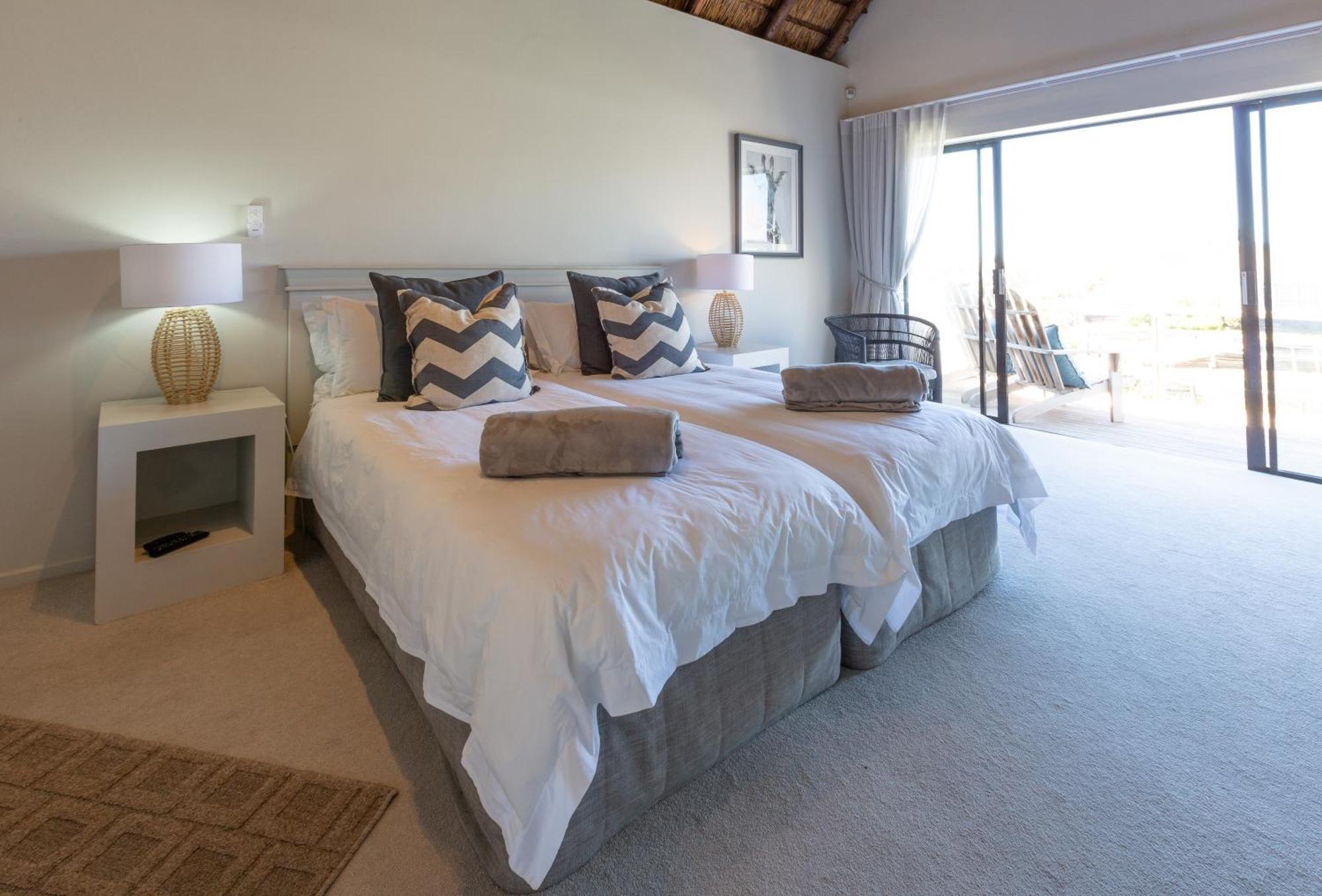 Canal Guest House - Waterfront Boutique Bed & Breakfast - Solar Power St. Francis Bay Exterior foto